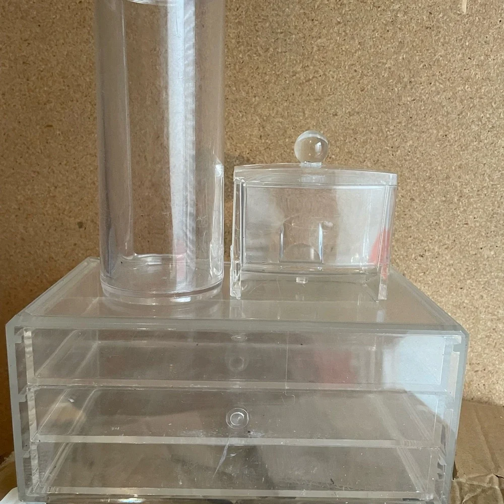 Acrylic organizers